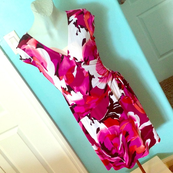 Dresses & Skirts - Evan picone floral wrap dress