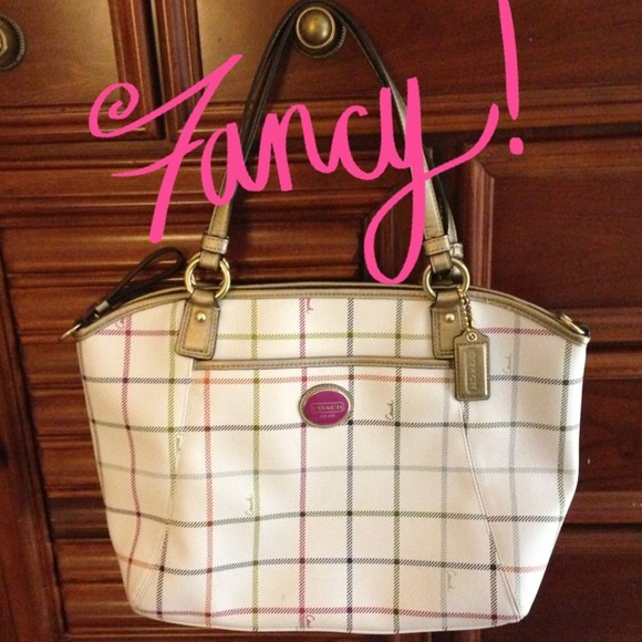 💯% Authentic Coach Peyton Tattersall