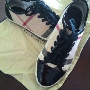 Burberry sneakers