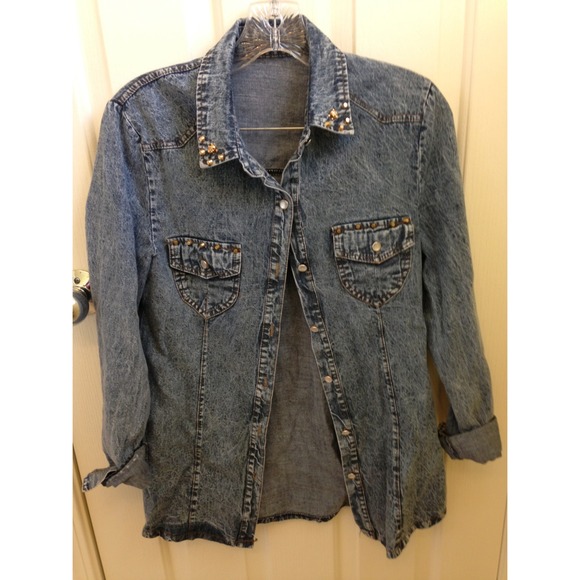 BUNDLE: denim button down & black purse