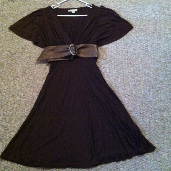Pretty Dress - Picture 2 of 3