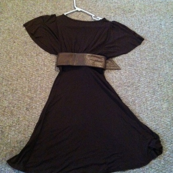 Pretty Dress - Picture 3 of 3