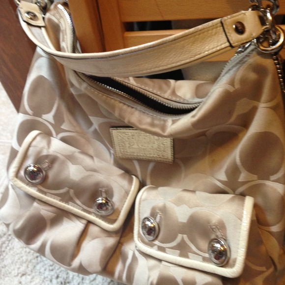 Coach bag never used