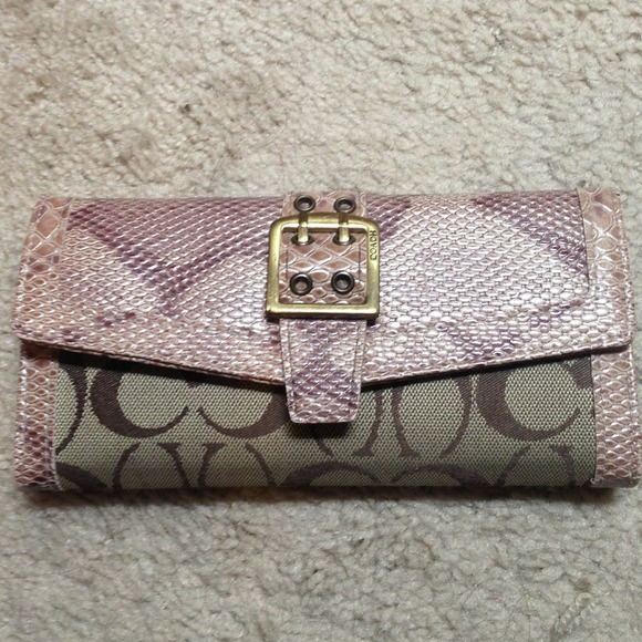 Coach wallet