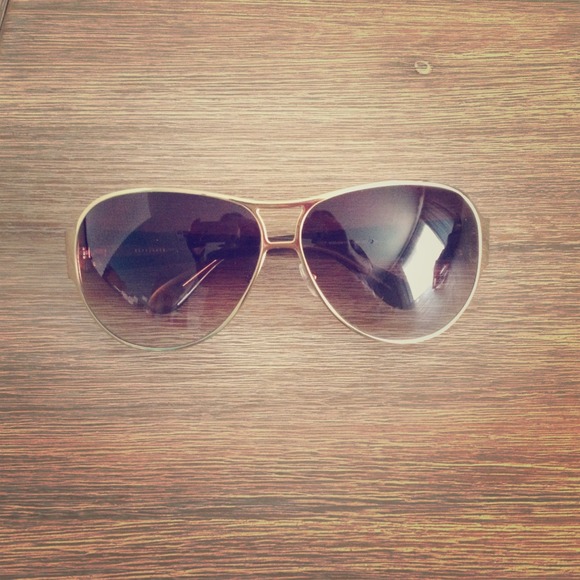 Authentic Marc by Marc Jacobs, Aviator sunglasses.