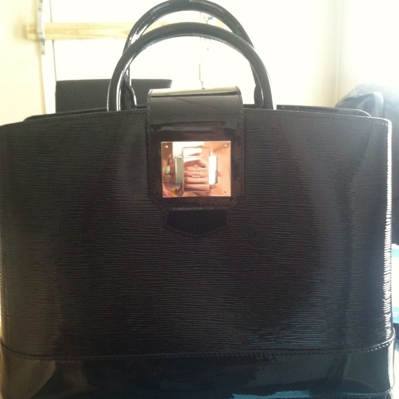 A Louis Vuitton bag