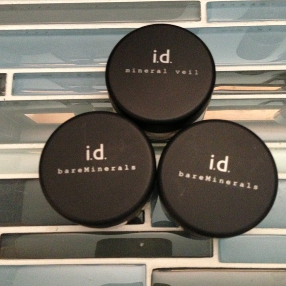 Reserved!! Bare Minerals Set New and never used!!