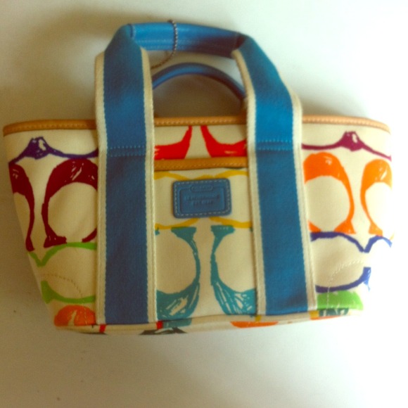 Authentic Coach mini scribble bag - Picture 1 of 3