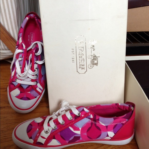 💜Bundled Coach sneakers 💜