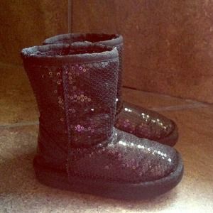 ❌BUNDLED❌Black sequin UGG-like boots
