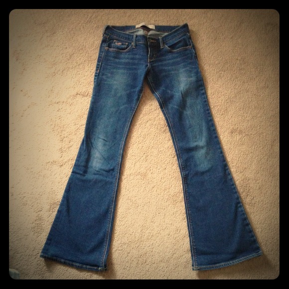 Amazing Hollister SoCal stretch jeans