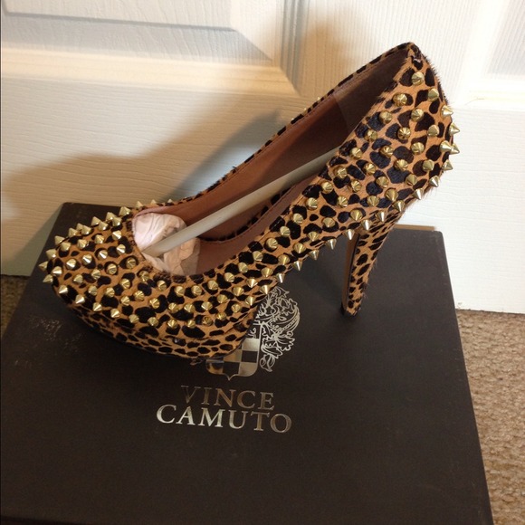 ❌❌SOLD❌❌Vince camuto Madelyn pump - Picture 2 of 4