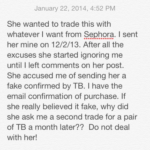 Scammed!! Brand new Tory Burch Robinson wristlet - Picture 2 of 4