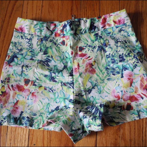 Floral high waist shorts