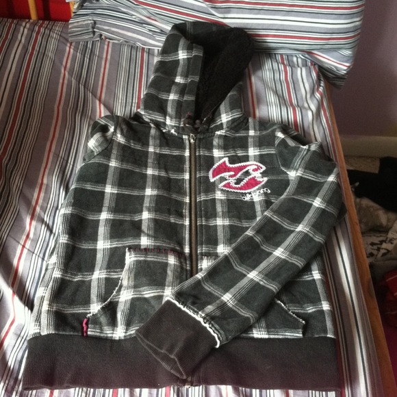 Plaid grey and white sweater w/pink logo & stitch