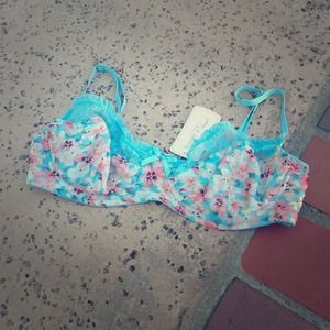 💕SOLD💕Floral Bralet