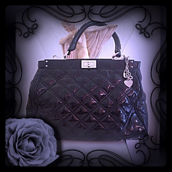 SOLD!💋PRICE CUT Black Nine West Quilted purse💋