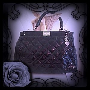 SOLD!💋PRICE CUT Black Nine West Quilted purse💋