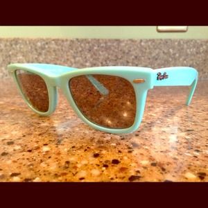 Aqua colored Ray-ban wayfarers
