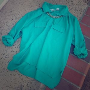 💕SOLD💕Vintage Teal Button Up
