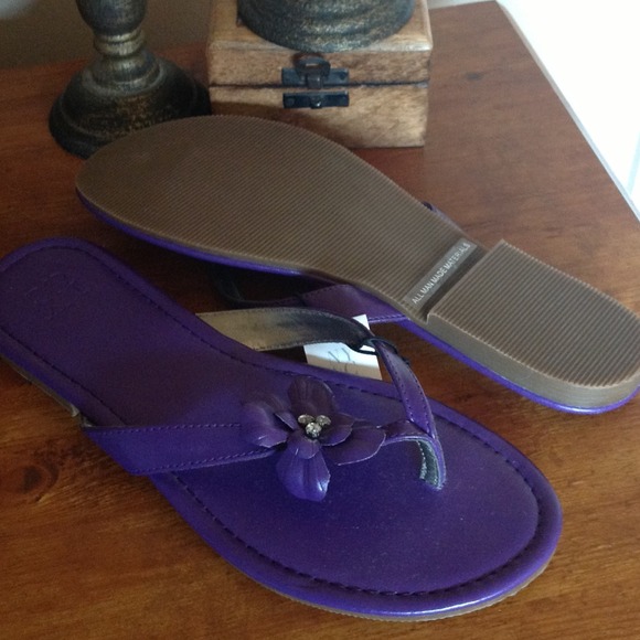 Sandals⭕️BUNDLED⭕️