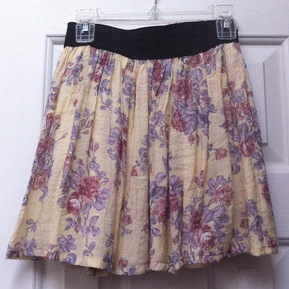 Banded flow-y skirt!