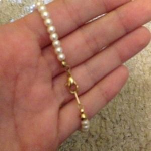Pearl bracelet