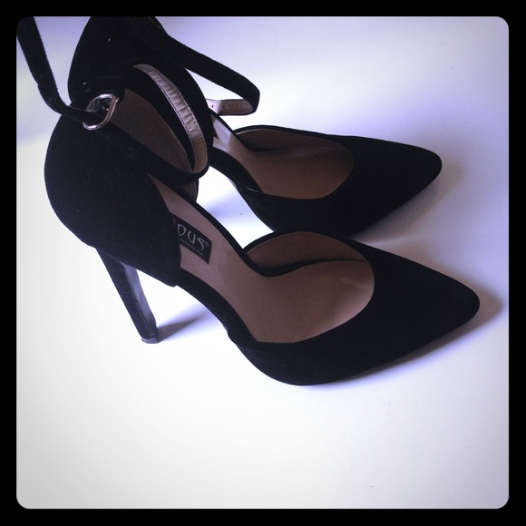 Brandnew Heels NWOT