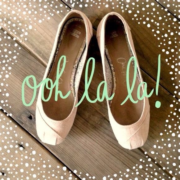 Baby Pink TOMS Ballet Flats