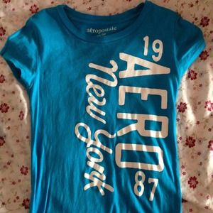 Cute Aeropostale Shirt❤👍