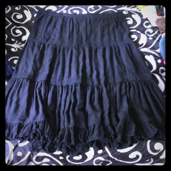 Black two feet six inches long - Picture 1 of 2