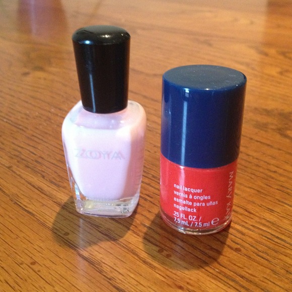 🚫BUNDLED🚫Nail polish