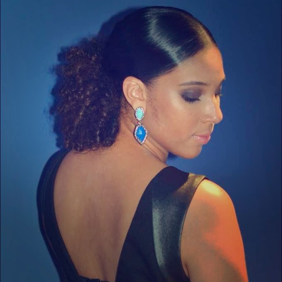 💕 Meet the seller/blogger 💖 - Picture 1 of 4