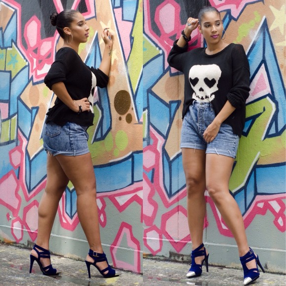 💕 Meet the seller/blogger 💖 - Picture 3 of 4