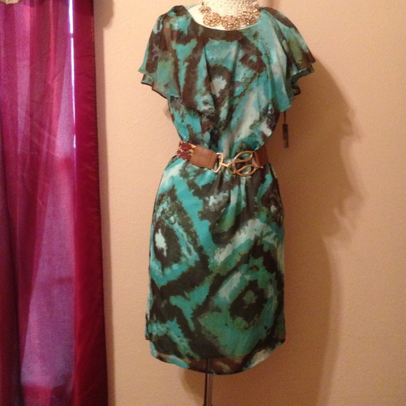 NWT green water splash ruffle dress size 6