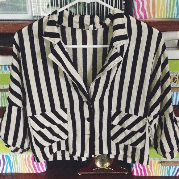 Striped top - Picture 3 of 3
