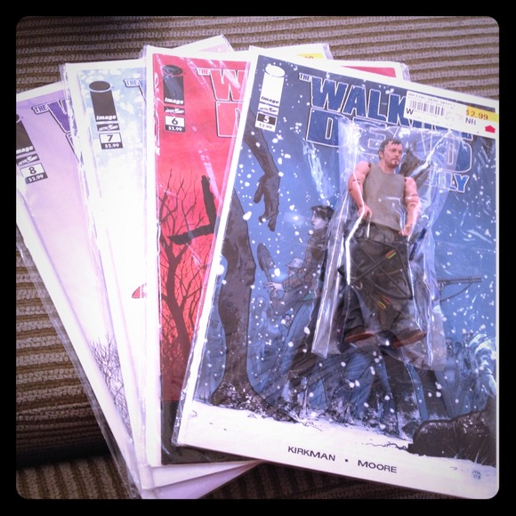 The Walking Dead Comic Books 1-8 and Daryl Dixon