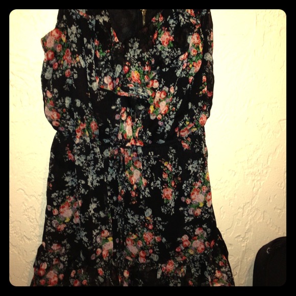 Cute Floral Dress, Size Large