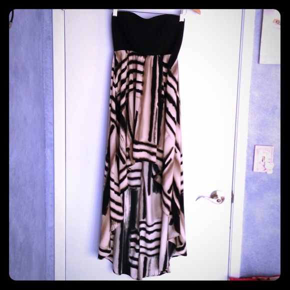 BNWOT Hi-Low Dress !