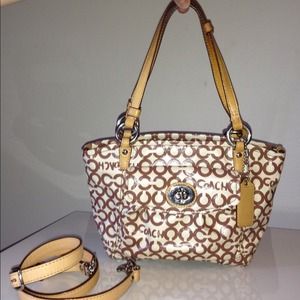 Coach purse with detachable cross body strap