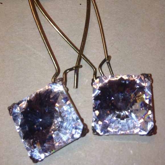 Vintage Swarovski clear cute crystal earrings