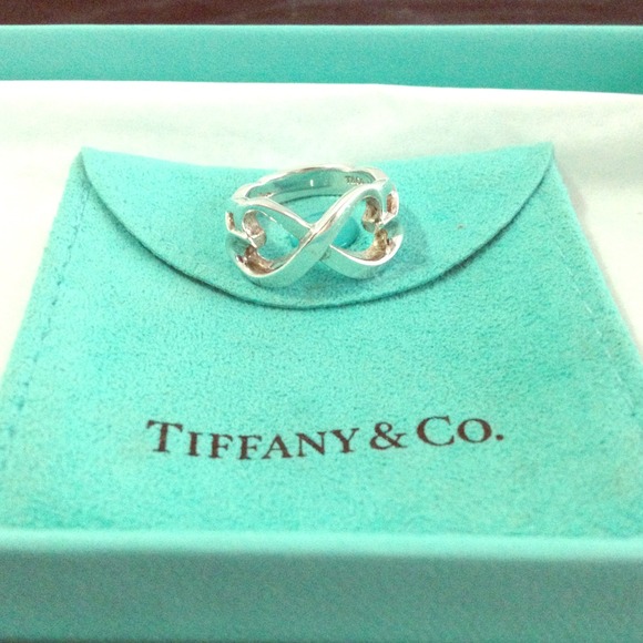 💕Double heart Tiffany ring. Worn a few times.
