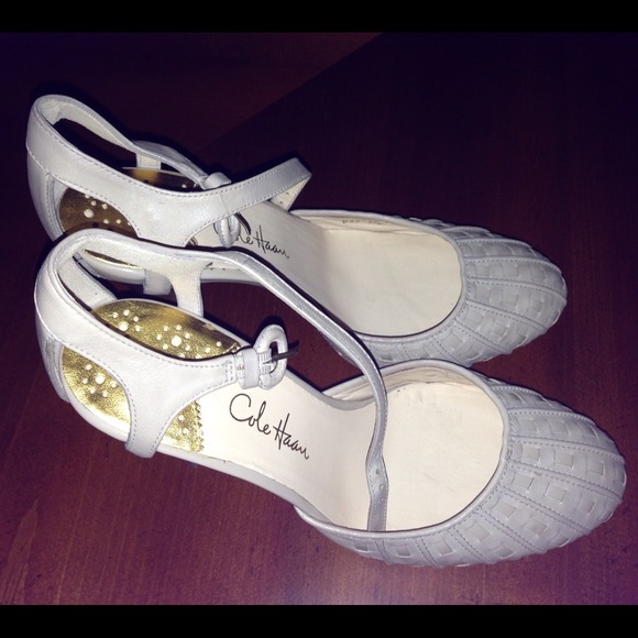 Great condition Cole Haan Nude Strappy Heels