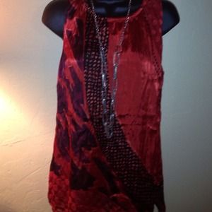 Sold in bundle to mademoiselle