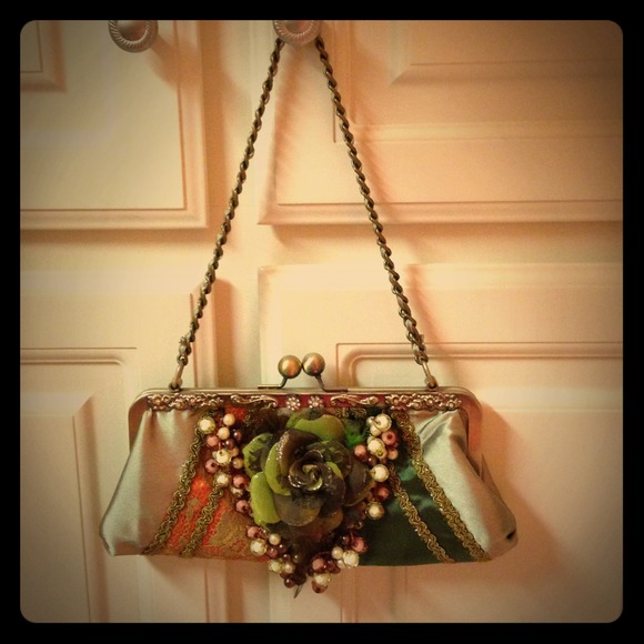 Fancy Vintage Style Handbag