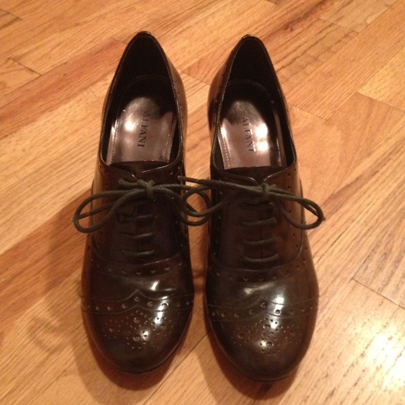 Alfani Oxford heels
