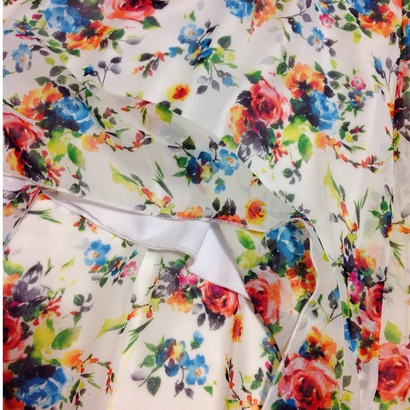 ⬇️️️CLEARANCE⬇️Hi low chiffon Floral skirt - Picture 3 of 3