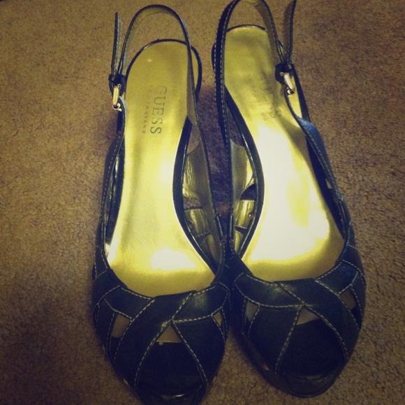 Guess by Marciano size 7 1/2