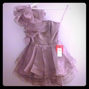 HOST PICK! Ruffle Mini Dress. Great for HOMECOMING