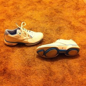 Reebok easy tone shoes
